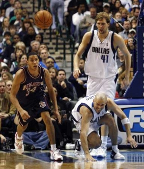 他用自己的 他用自己的