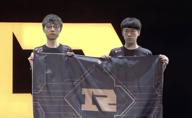 拒绝7000万顶薪，锁定6年4.1亿史诗合同！NBA第一超巨，要冲冠了