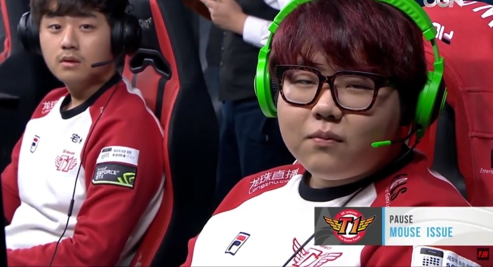 球队找到正 球队找到正